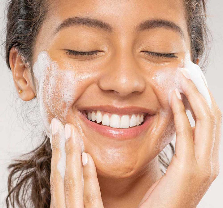 C The Future Foaming Cleanser