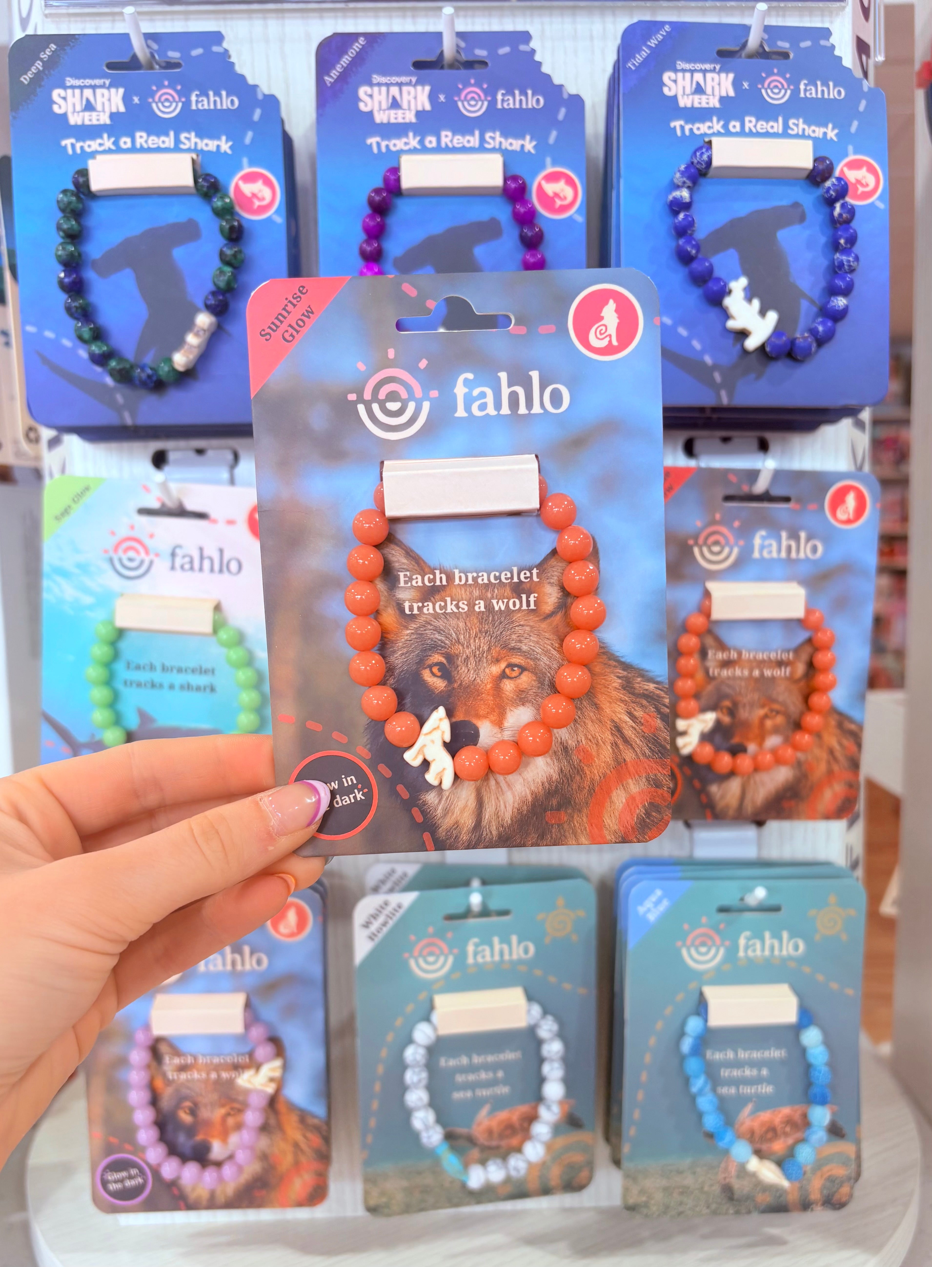 Sunrise Glow Wolf - Fahlo