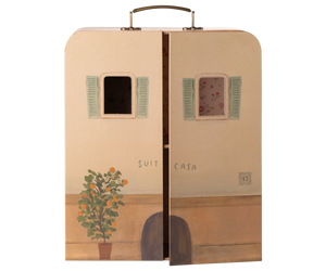 SuitCasa Mouse House