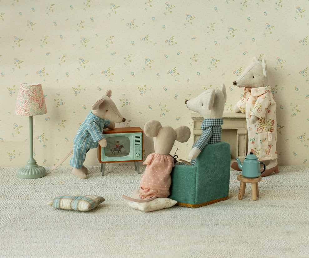 Television Mouse