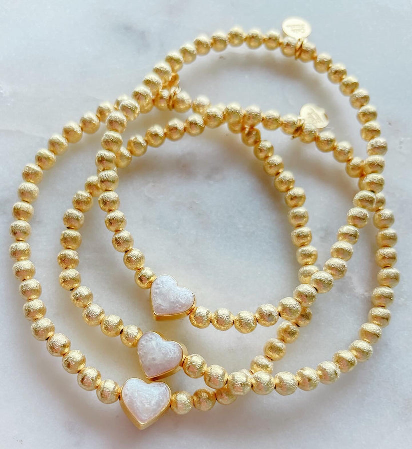 Cola Stacks - Simple Heart Bracelet Pearl