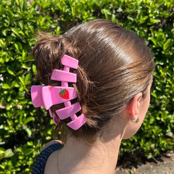 Classic Handpicked Claw Clip