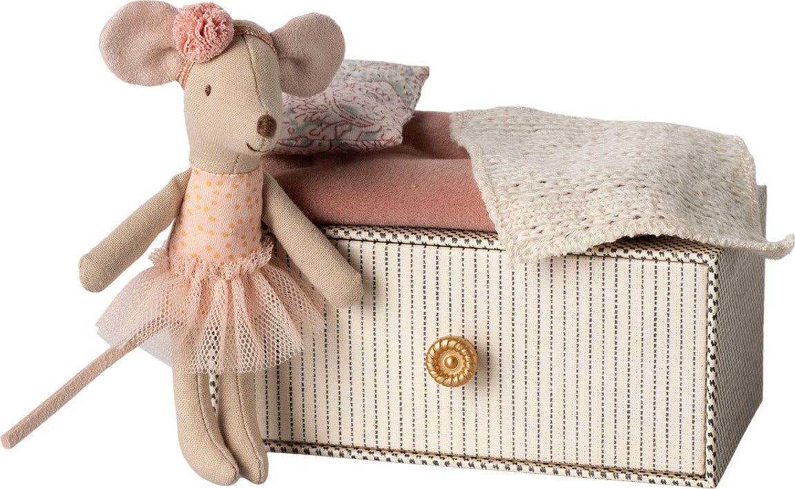 Dance Mouse in Daybed Little Sister