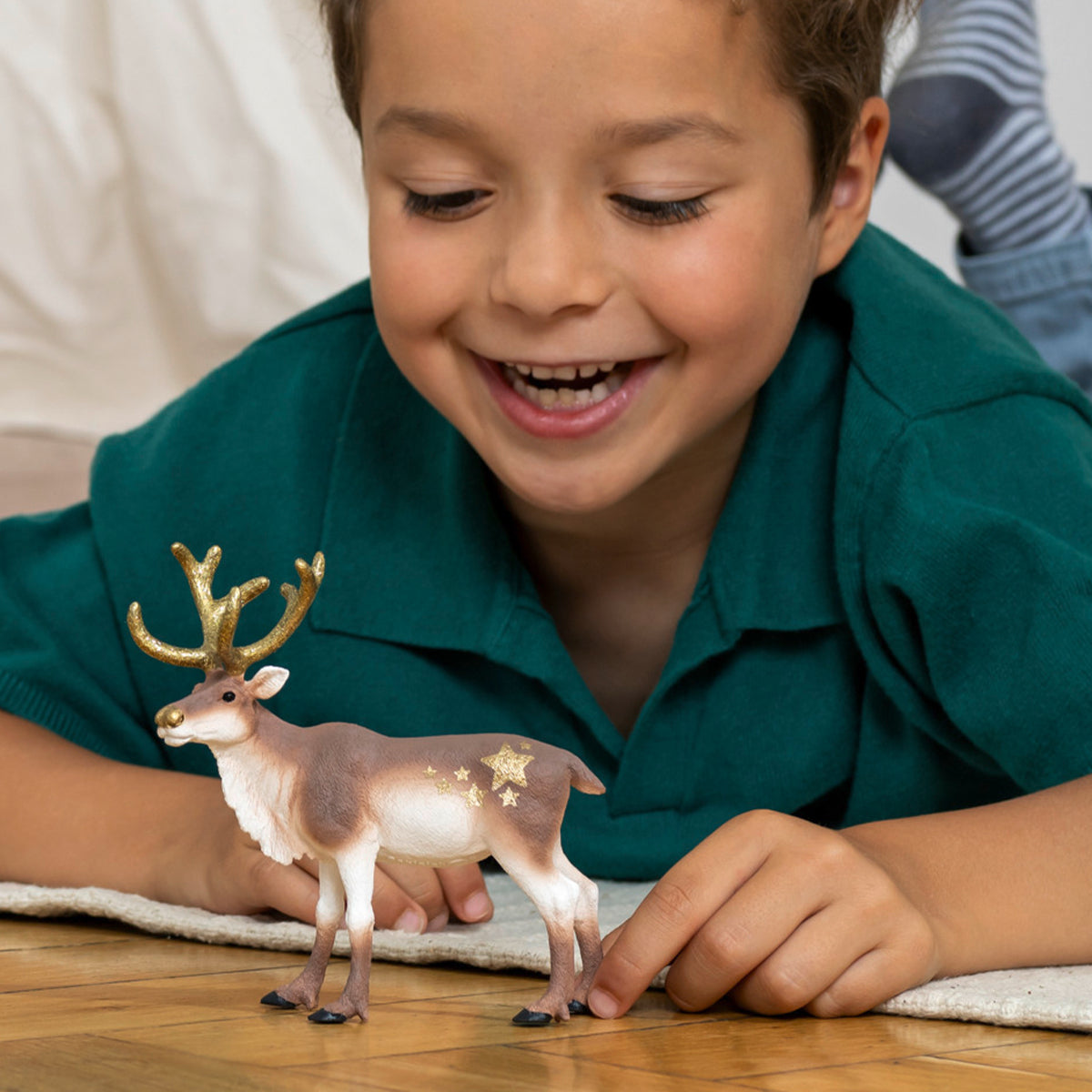 schleich WILD LIFE Limited-Edition Holiday Reindeer 2023